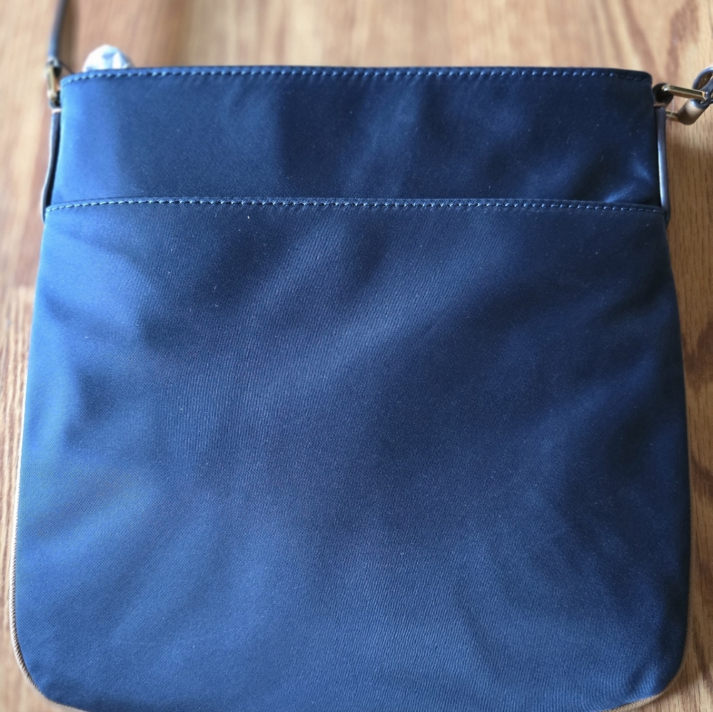 Michael Kors Large Crossbody Nylon Kelsey Admiral Navy NWT - Picture 5 of 8